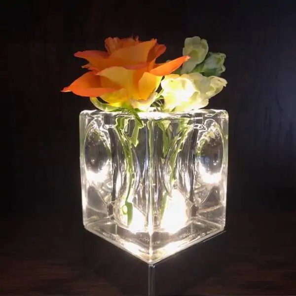 hotel vase lamp